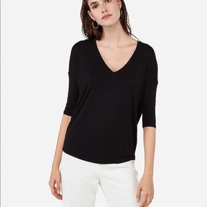 V-Neck Three Quarter Sleeve London Tee